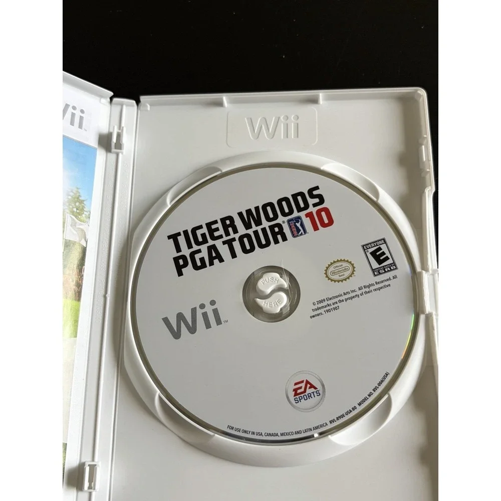 Tiger Woods PGA Tour 10 (Nintendo Wii, 2009) Video Game‎ Complete CIB